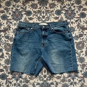 Men’s cutoff denim shorts